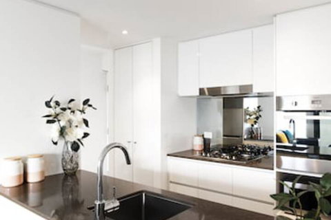 RNR Serviced Apartments North Melbourne - Inverell Accommodation 0