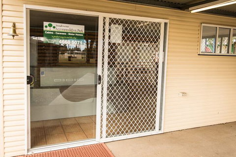 AAOK Jandowae Accommodation Park - Inverell Accommodation 1