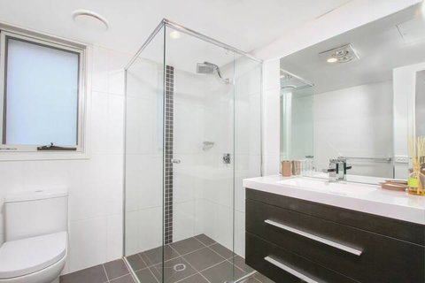 Accommodate Canberra - Braddon 33 - Inverell Accommodation 3