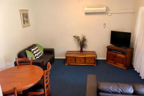 Abbey Apartments - Inverell Accommodation 0