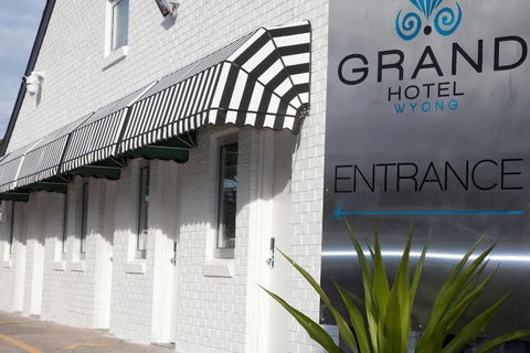 Grand Hotel Wyong - Inverell Accommodation 0