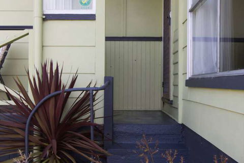 Lady Barron Holiday Home - Inverell Accommodation 1