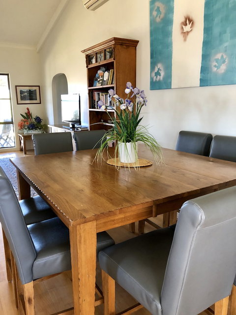 Dam It Getaway- Homestead - Inverell Accommodation 5