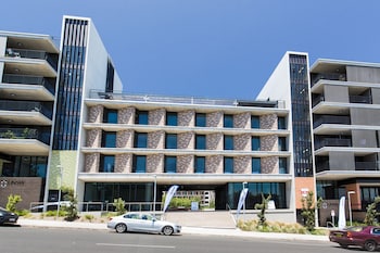 Racecourse Space Pop Up - Inverell Accommodation 6