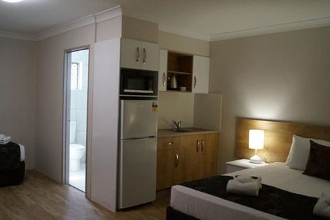 Castle Crest Motel - Inverell Accommodation 4