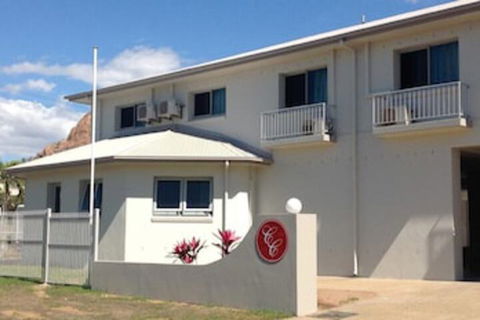 Castle Crest Motel - Inverell Accommodation 0