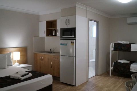 Castle Crest Motel - Inverell Accommodation 3