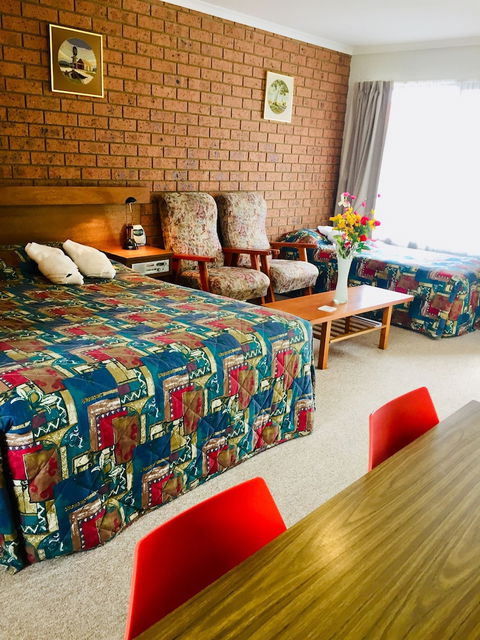Colonial Motor Inn Pambula - Inverell Accommodation 5