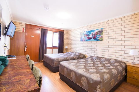 Augusta Budget Motel - Inverell Accommodation 6