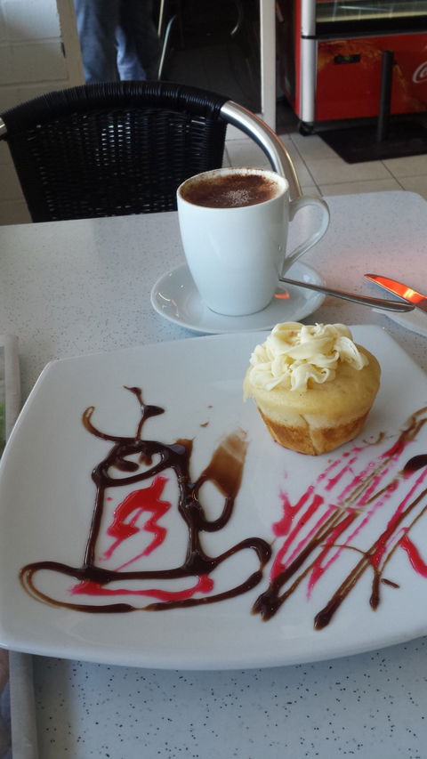 Cafe Amphora - Inverell Accommodation 39