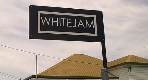 White Jam - Inverell Accommodation 0