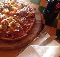 Kelly's Cafe - Inverell Accommodation