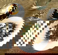 Lott Food Store Bakery  Cafe - Inverell Accommodation