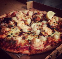 Crust Gourmet Pizza Bar - Inverell Accommodation