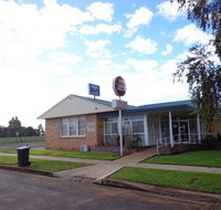 Goolgowi Ex- Servicemen's Memorial Club - Inverell Accommodation