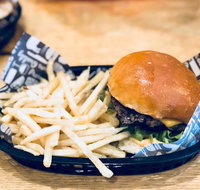 Oscy's Burgers - Inverell Accommodation