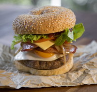 Bucking Bull - Booragoon - Inverell Accommodation