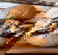 Getta Burger - Clayfield - Inverell Accommodation
