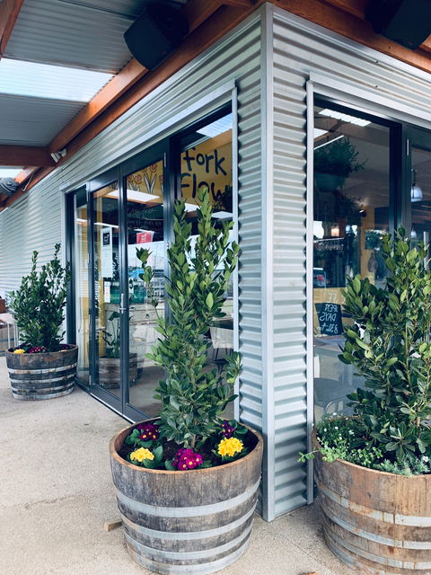 Fork N Flower - Inverell Accommodation 1