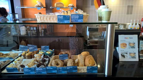 King Of Cakes - Clayfield - Inverell Accommodation 0