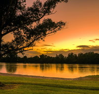 Three Birds Riverfront Restaurant - Inverell Accommodation