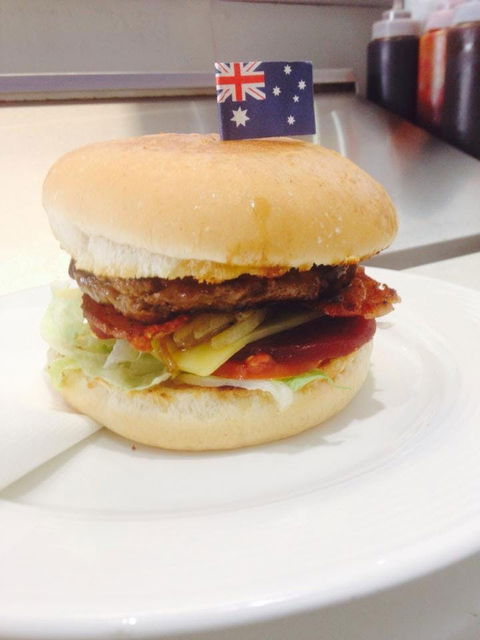 Eagle Junction Takeaway - Inverell Accommodation 0