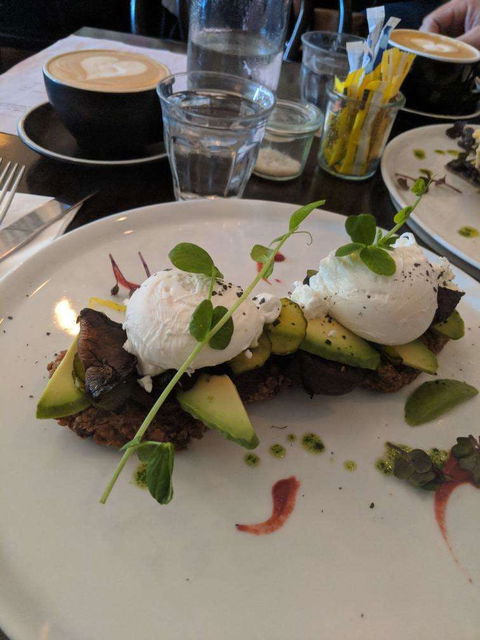 Indulge - Inverell Accommodation 0