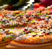 Pizza Hut - Inverell Accommodation