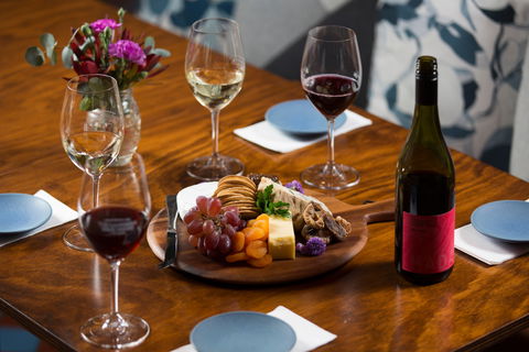 The Canberra Wine House - Inverell Accommodation 1