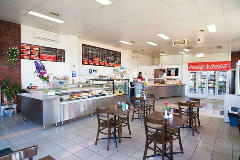 A&J's Cafe - Inverell Accommodation 0