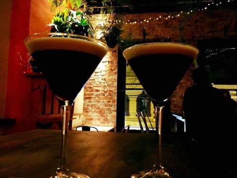 Mollie's Bar & Diner - Inverell Accommodation 0