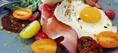 Arthouse Kitchen - Inverell Accommodation 4