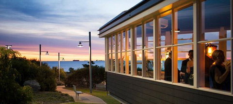 The Shorehouse - Inverell Accommodation 3