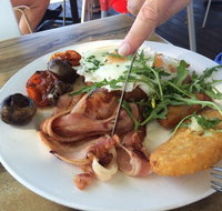 Cafe La Mer - Inverell Accommodation