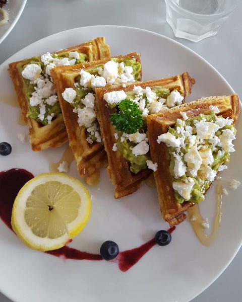Waffle On Cairns - Inverell Accommodation 2