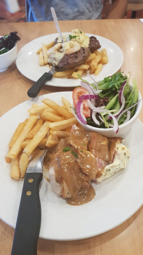Airport Tavern - Inverell Accommodation 6