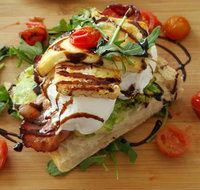 Deedot Coffee House - Inverell Accommodation