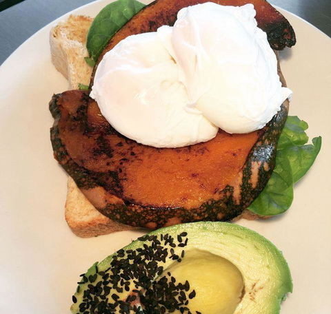 The Empire Cafe - Inverell Accommodation 24