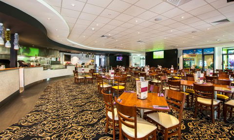 Forest Lake Tavern - Inverell Accommodation 0