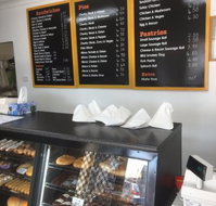 Mai Hot Pies - Inverell Accommodation