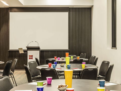 Ibis Adelaide - Inverell Accommodation 9