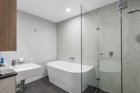 Meriton Suites Sydney Airport - Inverell Accommodation 9