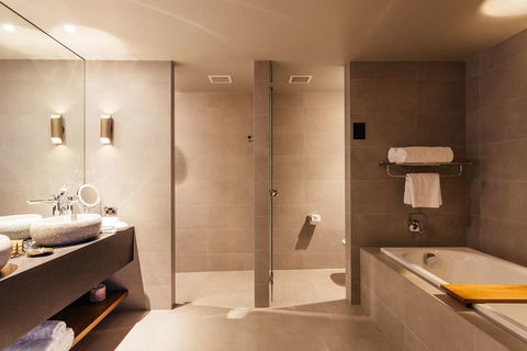 Macq 01 Hotel - Inverell Accommodation 5