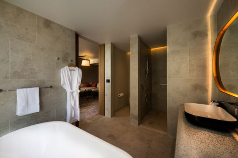 Crowne Plaza Hobart - Inverell Accommodation 7
