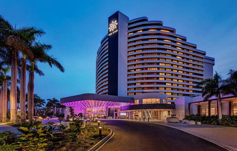 The Star Grand Hotel, Gold Coast - Inverell Accommodation 1