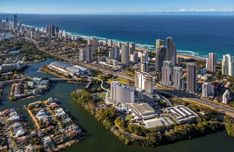 The Star Grand Hotel, Gold Coast - Inverell Accommodation 2