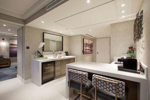The Star Grand Hotel, Gold Coast - Inverell Accommodation 11