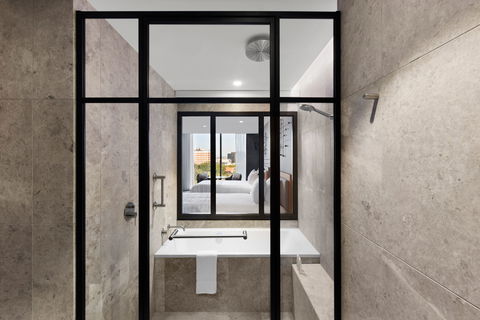 Le Meridien Melbourne - Inverell Accommodation 5