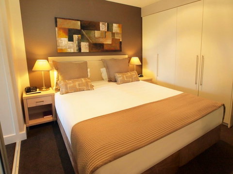 Oaks Pier Plaza - Inverell Accommodation 2