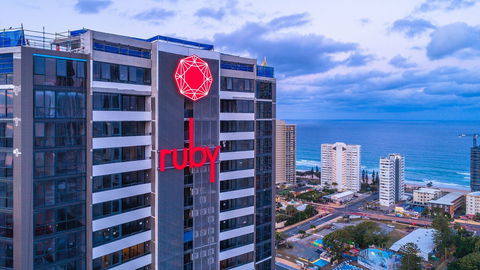 Arise Ruby Gold Coast - Inverell Accommodation 0
